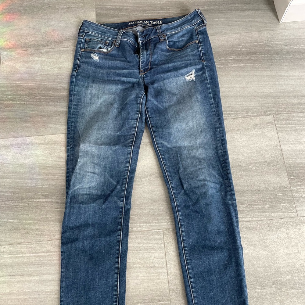 AE Skinny Jeans. Size 8L. Super stretch X. Blue Excellent condition.